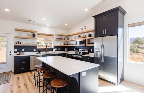 Apple Valley House | Unforgettable Stay at Two Junipers in Southern Utah