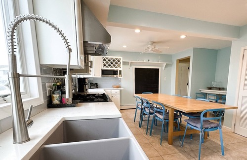 A-Zone House | Perfect Getaway: Two Living Spaces Near the Beach!