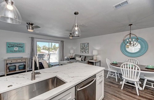 Holmes Beach House | Steps from the Beach: Private Heated Pool & Ocean Views