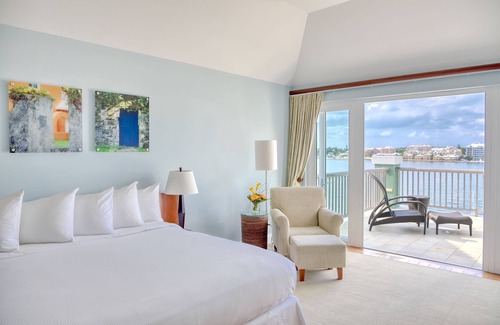 Paget Hotel | Elegant One-Bedroom Suites at Newstead Belmont Hills Resort