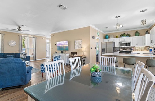 Fort Walton Beach - Destin House | ☀️Two Pools-525 Yards to Beach-Tennis Courts-Tram to Beach-Emerald View⛱️