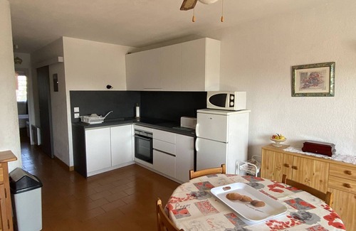 Le Port Apartment | Cozy Apartment Canet-Plage with Ocean View and Spa