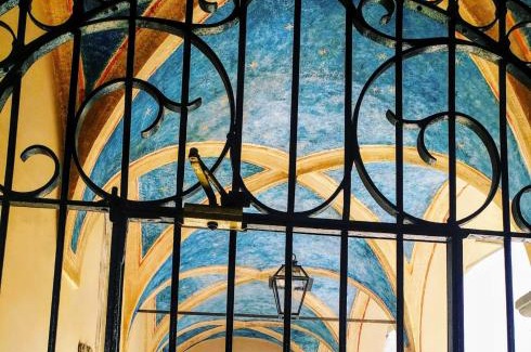 Centro Storico Apartment | Comfortable Two-Room Apartment at Palazzo Malaspina