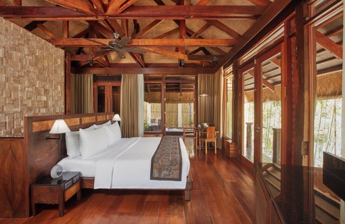 Coron Resort | Unwind at Two Seasons Coron Island Resort - 4-Star Oasis