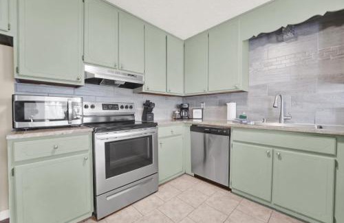 Lynn Haven House | Spacious Main House with Guest Quarters Near PCB Beaches