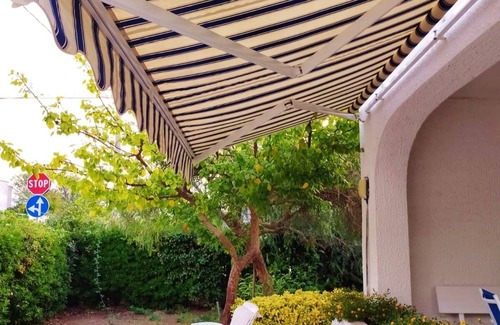 San Pietro Vernotico House | Steps from the Sea: Pet-Friendly with Oceanfront Views