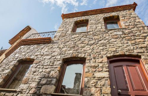Marmaris City Center Villa | Charming Retreat at Two Stone Homes Metis - Pet Friendly Haven