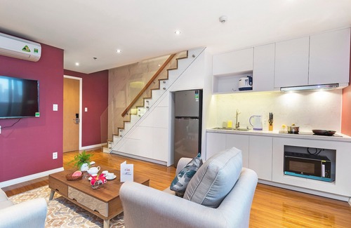 Nguyen Thai Binh Apartment | Charming Two-Storey Penthouse with Kitchen & Family Amenities