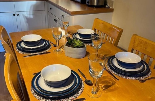 Cambridge Apartment | Inviting Two Storey Annex with Breakfast and Child-Friendly Options