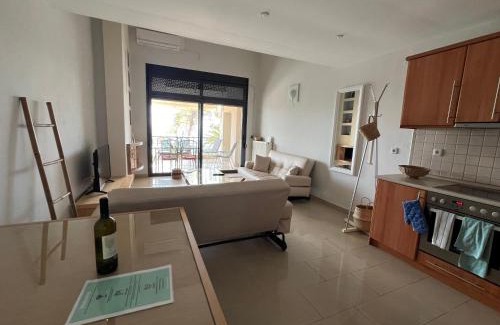 Toroni House | Beachfront Two-Storey Maisonette with Ocean View