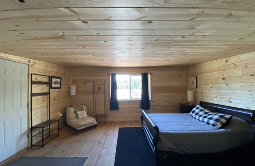 Cantwell Cabin | Eco-Friendly Lake Cabin Near Denali National Park - Sleeps 6