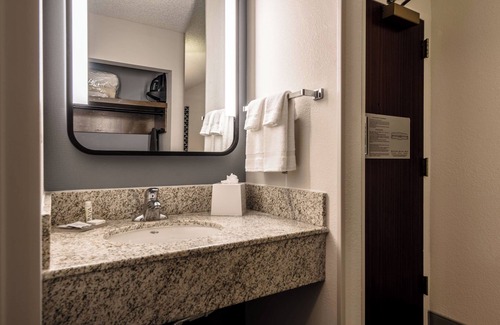 Richardson Hotel | Convenient Units Minutes From Eagle Stadium with Pool Access