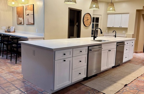 Gold Canyon House | Spacious 8-Bedroom Retreat with Private Pool & Water Slide