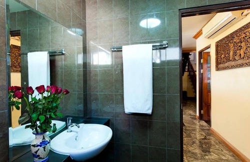 Nanai Road Apartment | Family-Friendly Retreat at Twoj Stary with Pool Access