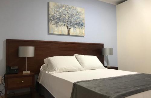Sao Filipe Hotel | Top-Rated Txon DFogo Pensão with Family-Friendly Amenities