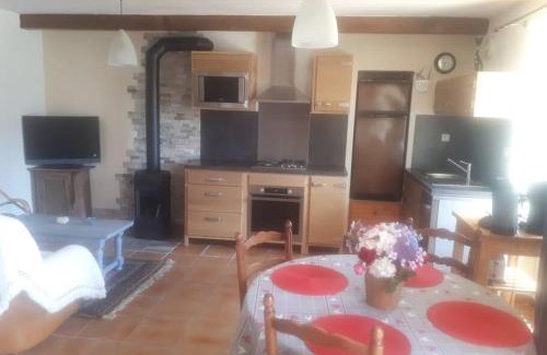 Pont-de-Buis-les-Quimerch House | Pet-Friendly Escape at Ty Braz: Perfect for Families
