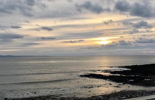 Tongwynlais Apartment | Cozy Ty Carreg Fach Cottage in Cardiff - 4 Star Staycation