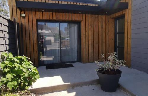 Plerin House | Accessible Retreat at Ty Coz with Family-Friendly Amenities