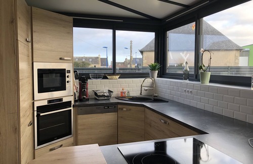 Cleder House | Guest Rated 10/10: Ty Coz Breton House by the Sea