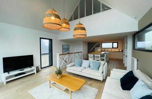 Roscoff House | Seaside Serenity at Ty Dag - Spa & Beach Retreat Awaits