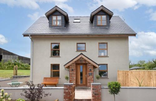 Amroth House | Ty-Ficer