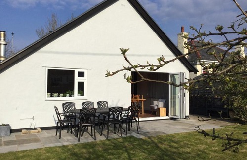 Tyn-y-Gongl House | Discover Ty Garth: Pet & Child Friendly 4-Star Escape