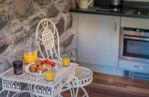 Dyffryn Ardudwy House | Discover Ty-Gwair-Byrdir: A 4-Star Retreat Awaits