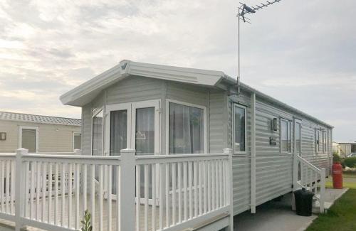 St George Resort | Ty Gwyn Park: Family-Friendly Getaway with Top Ratings