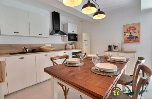 Surzur House | Family-Friendly Retreat at Ty Kergo