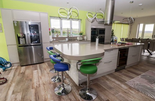 Llanrhidian Higher Cottage | Pet-Friendly TY MARLYN: Relaxing Holiday Cottage Retreat