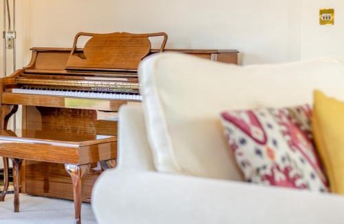 Llangorse House | Ty Mawr Coach House