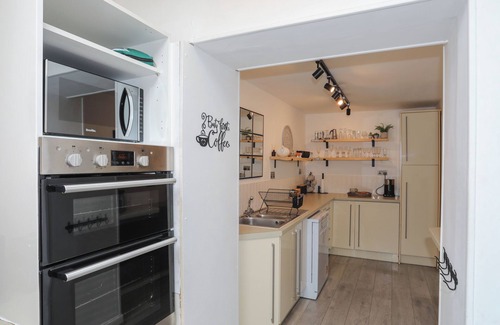 Menai Bridge Cottage | Experience TY MAWR: Pet Friendly Retreat with Garden