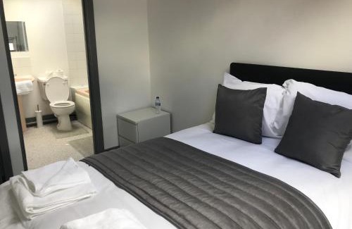 Newtown Hotel | Cozy Retreat at Ty'r Bont Studios: Guest Rated 7/10