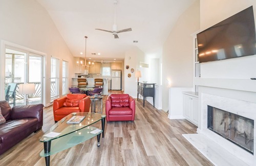 Tybee Island House | Exceptional 2-Bedroom Townhome with Ocean Views on Tybee