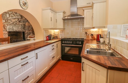 Talybont Cottage | Family-Friendly Retreat at Tyddyn Goronwy in Talybont