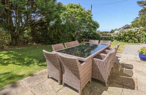 Talybont Cottage | Discover Tyddyn Goronwy: Oceanfront Bliss with Pool Access