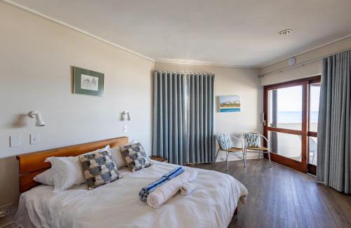 Robberg Beach House | Experience Tydsaam on Robberg: Family-Friendly Beach Retreat