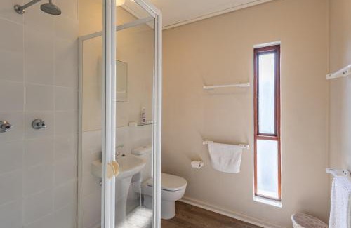 Robberg Beach House | Experience Tydsaam on Robberg: Family-Friendly Beach Retreat