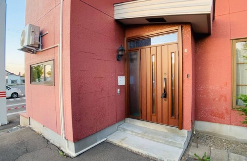 Asahikawa House | Cozy House Near Airport with Breakfast & Family Amenities