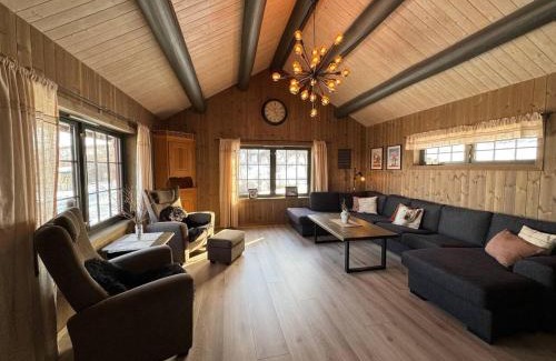 Tyinkrysset House | Pet-Friendly Tyinkrysset Panorama with Scenic Views