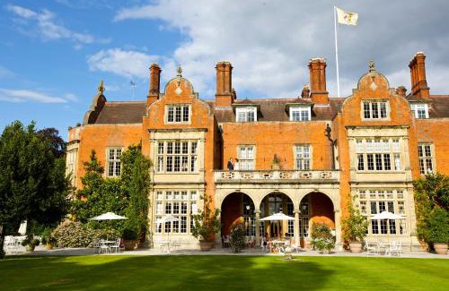 Rotherwick House | Explore Tylney Hall Hotel: 4-Star Retreat with Pool & Hot Tub