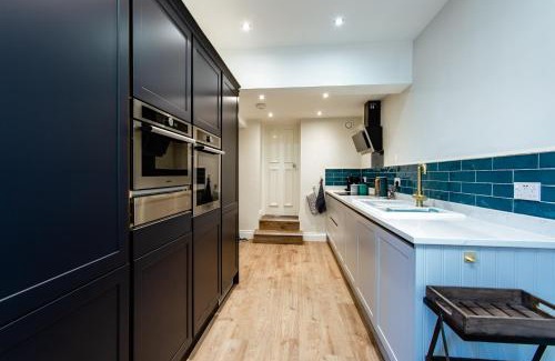 North Shields Apartment | Historic Tyne Square: Modern Comforts & Family-Friendly Stays