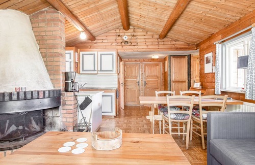 Appelbo Cabin | Discover Tyngsjö Vildmark: Pet-Friendly Retreat with Spa