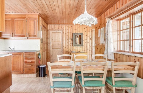 Appelbo Cabin | Discover Tyngsjö Vildmark: Pet-Friendly Retreat with Spa