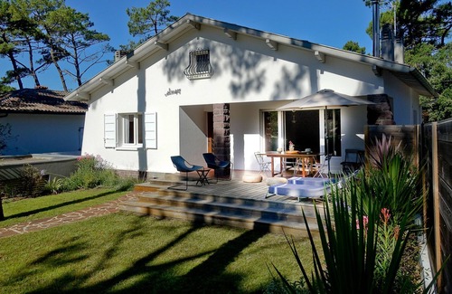 Les Estagnots Villa | Tranquil Retreat: Halfway Between Ocean & Hossegor Lake