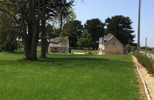 Berven Cottage | Experience the Unique Breton Granite House by the Ocean
