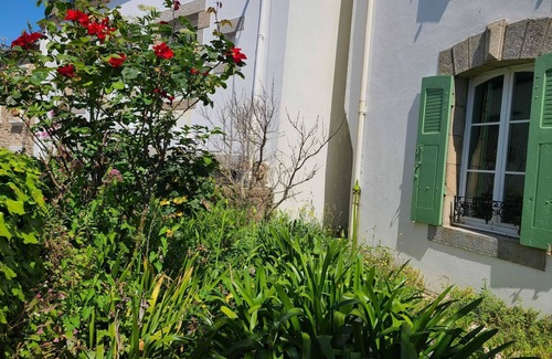 Larmor-Baden House | Typical Breton house in the heart of the Golf du Morbihan