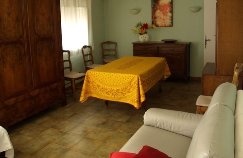 Generac House | Typical Camargue atmosphere: sun, calm, deep swimming pool, independence