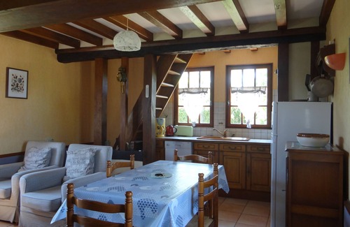 Plasnes Cottage | Charming Normandy Cottage with Pool & Breakfast Included