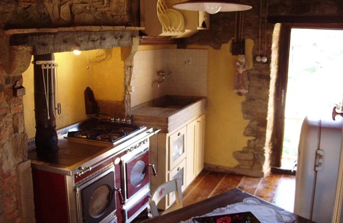 Starda House | Explore Tuscany's Molino e Tabaccaia: Pet-Friendly Retreat